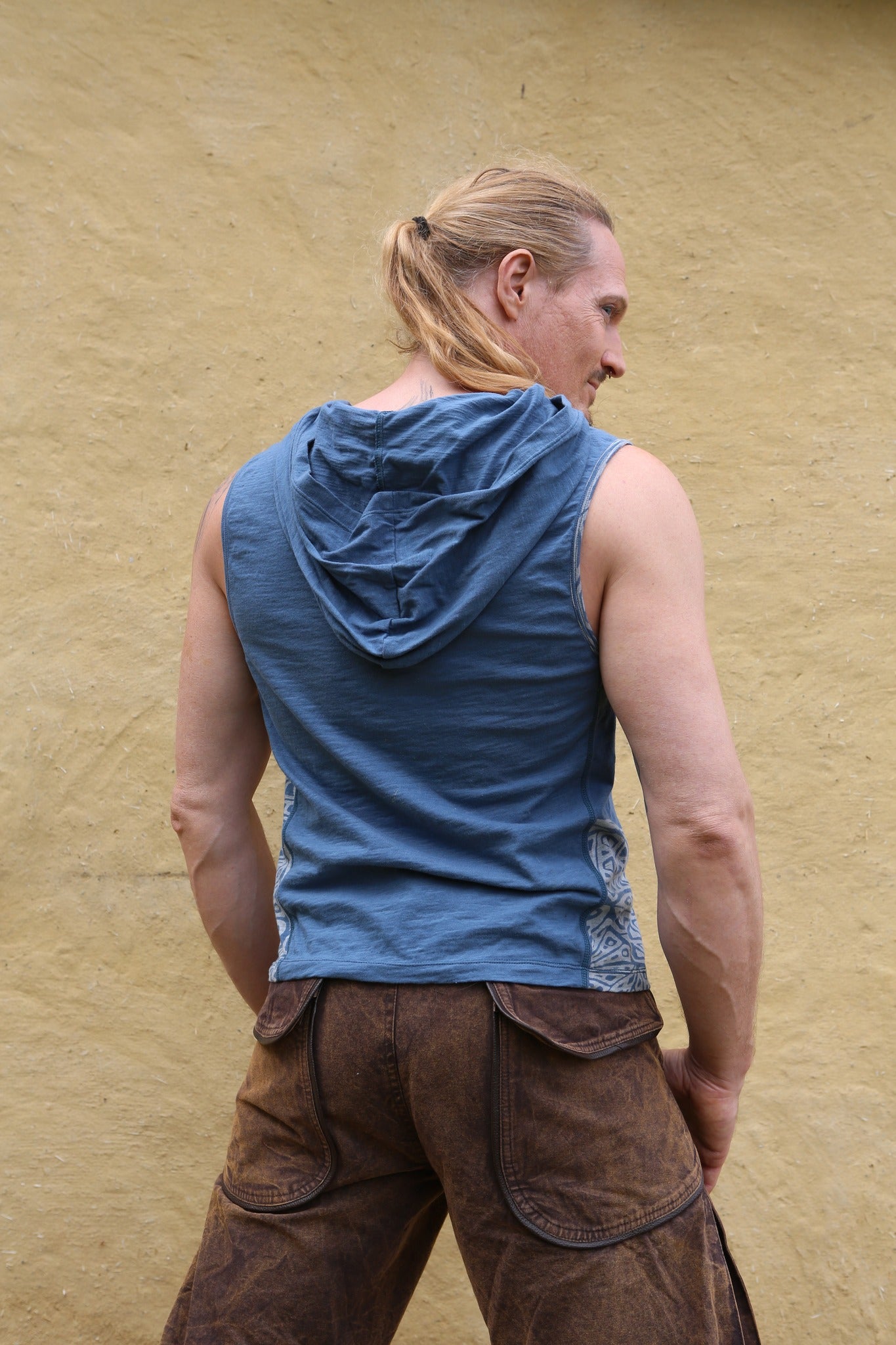 top singlet hood man thin slub